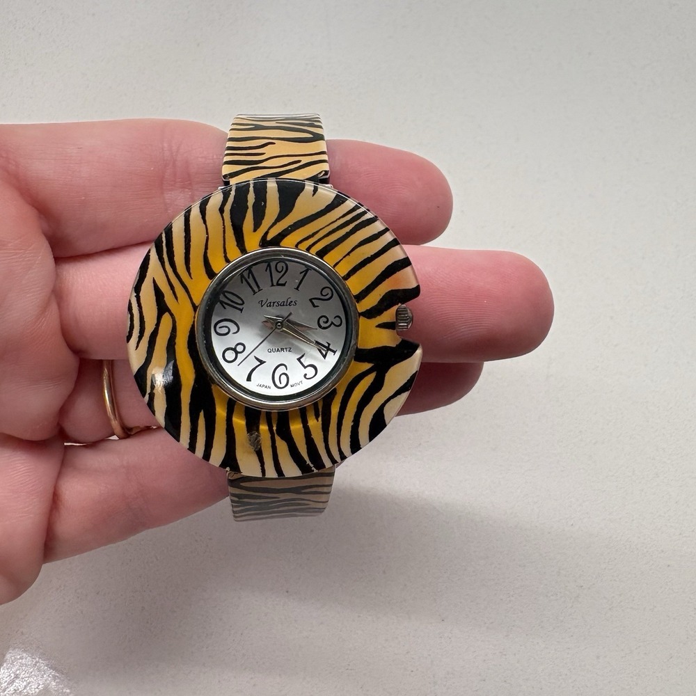 Varsales Quartz Animal Print Tiger Stripe Cuff Bangle Watch Y2K